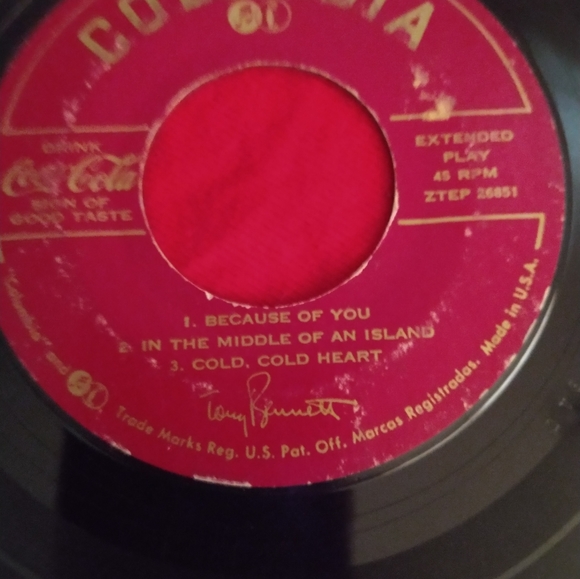 3 Tony Bennett 45" Records - Picture 6 of 11